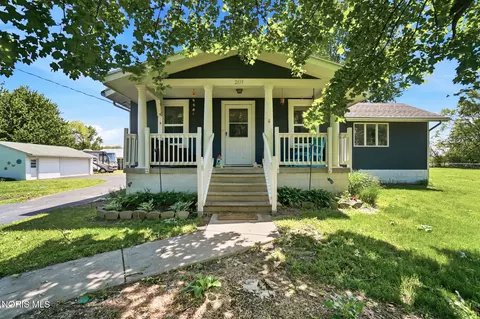 2115 Albon Rd, Holland, OH 43528