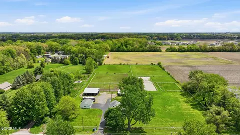 2115 Albon Rd, Holland, OH 43528