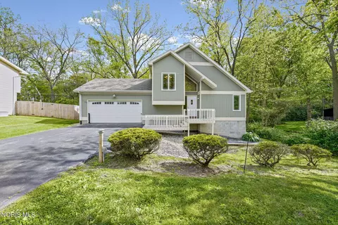 1125 Glen Meadow Dr, Findlay, OH 45840