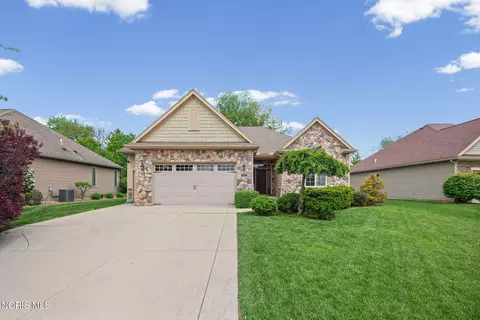 7522 Hickory Valley Dr, Maumee, OH 43537