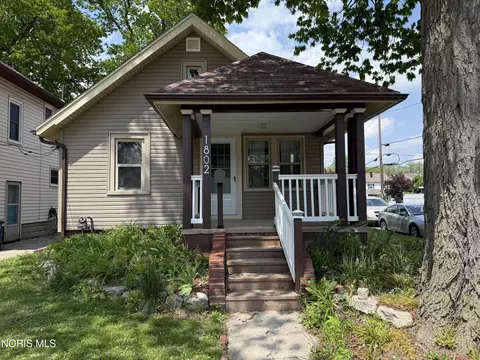 1802 Duncan Rd, Toledo, OH 43613