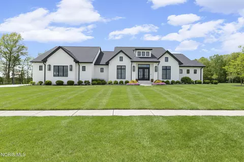 9560 Smokies Way, Findlay, OH 45840