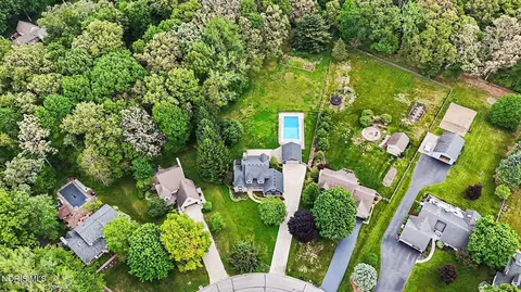 6047 Forest Edge Dr, Whitehouse, OH 43571