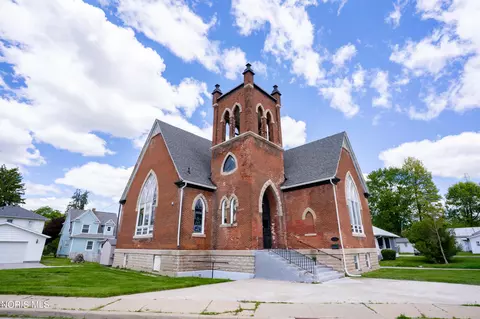 600 Division St, Defiance, OH 43512