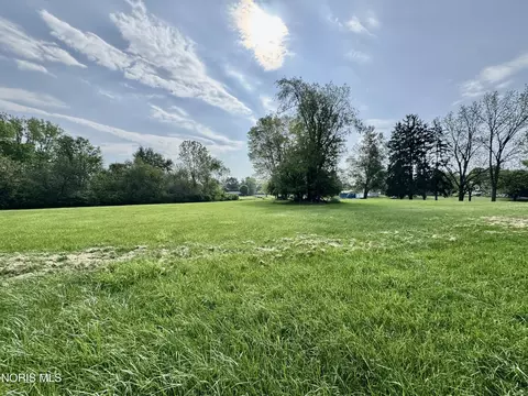 307 S Maple St, Fayette, OH 43521 photo 5