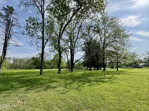 307 S Maple St, Fayette, OH 43521 photo 13