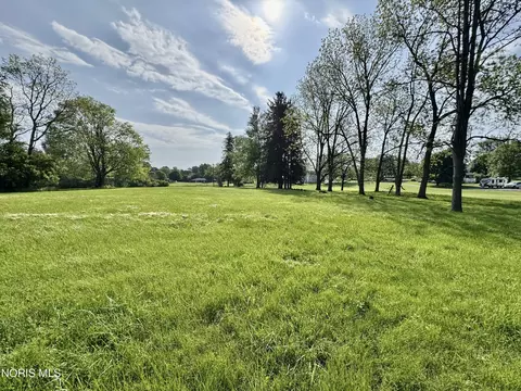 307 S Maple St, Fayette, OH 43521 photo 10