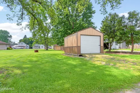 Exterior - 250 W Patterson St, Dunkirk, OH 45836 photo 9 of 13