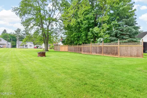 Exterior - 250 W Patterson St, Dunkirk, OH 45836 photo 11 of 13