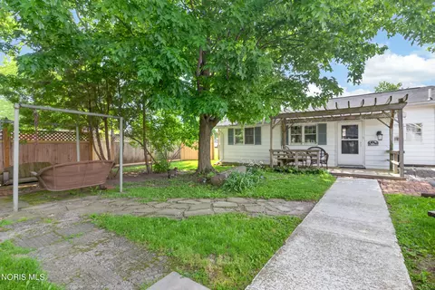 Exterior - 250 W Patterson St, Dunkirk, OH 45836 photo 7 of 13