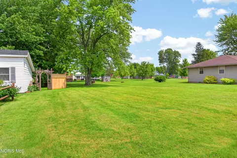 Exterior - 250 W Patterson St, Dunkirk, OH 45836 photo 13 of 13