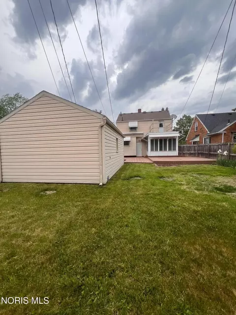 Other - 2539 Castleton Ave, Toledo, OH 43613 photo 1 of 9