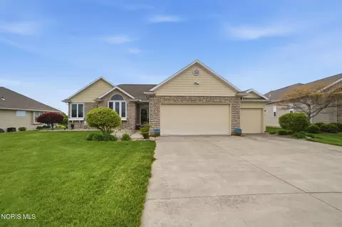 18835 Olympic Dr, Findlay, OH 45840