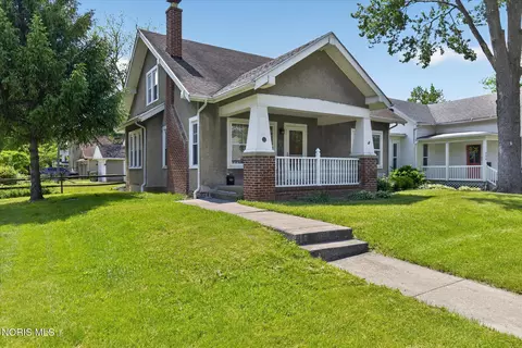 326 E Dudley St, Maumee, OH 43537