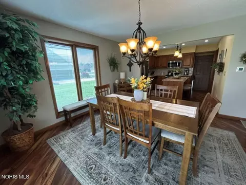 Dining - 911 Cardinal Dr, Bryan, OH 43506 photo 3 of 3