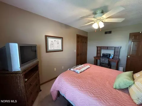 Bedroom - 911 Cardinal Dr, Bryan, OH 43506 photo 5 of 6