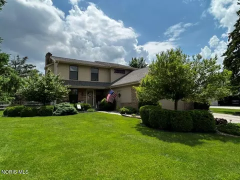 911 Cardinal Dr, Bryan, OH 43506