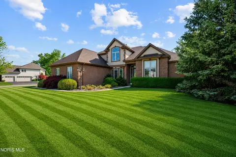 3025 Quarry Rd, Maumee, OH 43537