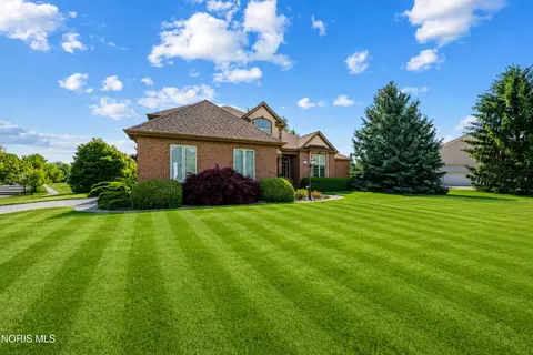 3025 Quarry Rd, Maumee, OH 43537