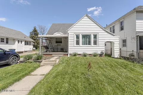 4216 Caroline Ave, Toledo, OH 43612