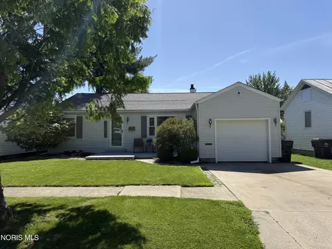 1013 Washington Ave, Defiance, OH 43512