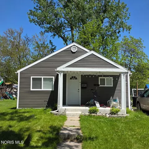 248 W Willow St, Wauseon, OH 43567