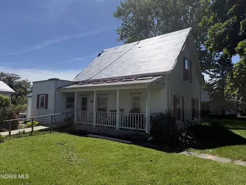 147 N Stahl St, Bradner, OH 43406