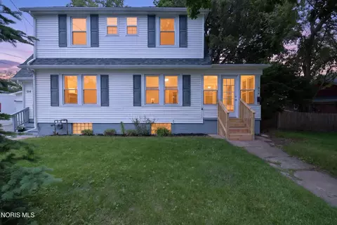 914 Michigan Ave, Waterville, OH 43566