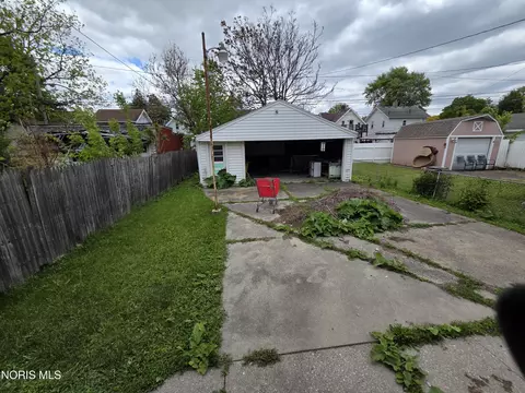 514 E Weber St, Toledo, OH 43608