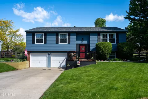 192 Birchcrest Dr, Perrysburg, OH 43551