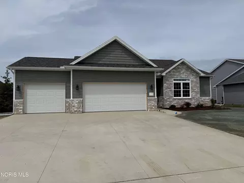 2226 Gunn Rd, Holland, OH 43528