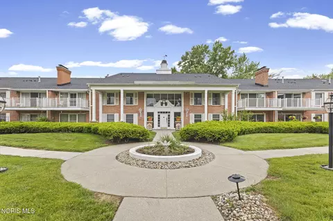 5679 Monroe St UNIT 209, Sylvania, OH 43560