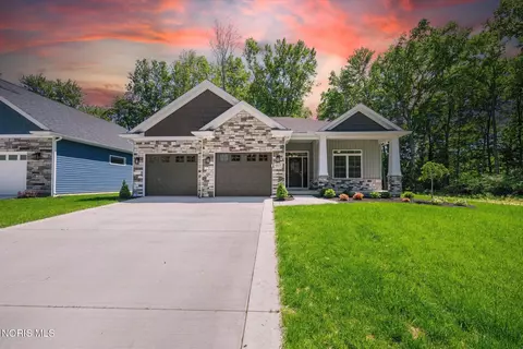 6825 Kelker St, Toledo, OH 43617