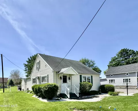 1087 N Locust St, Ottawa, OH 45875