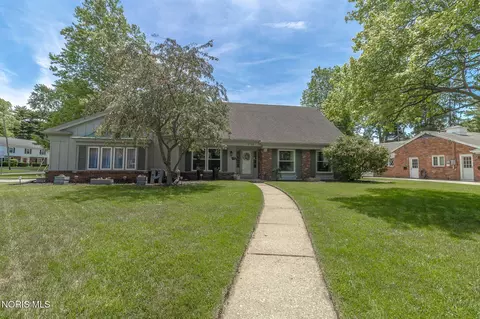 4735 Springbrook Dr, Toledo, OH 43615