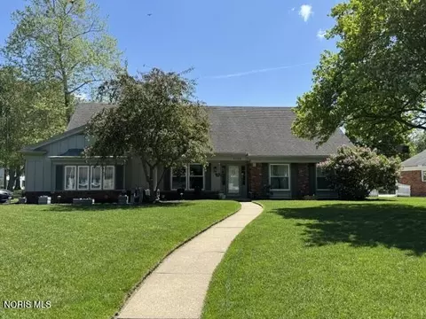 4735 Springbrook Dr, Toledo, OH 43615
