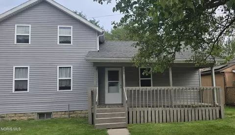 304 W Lynn St, Stryker, OH 43557