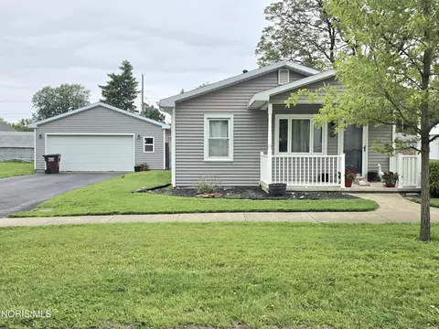 130 North St, Wayne, OH 43466 photo 4