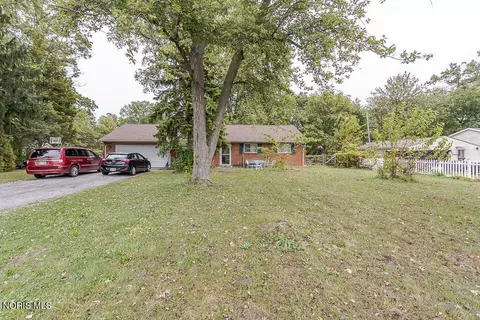 3232 Moffat Rd, Toledo, OH 43615