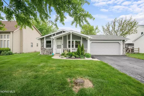 7256 Winding Brook Rd, Perrysburg, OH 43551