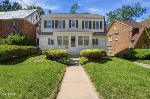 1633 Potomac Dr, Toledo, OH 43607
