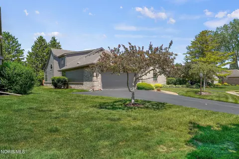 7402 Caracole Ct, Sylvania, OH 43560