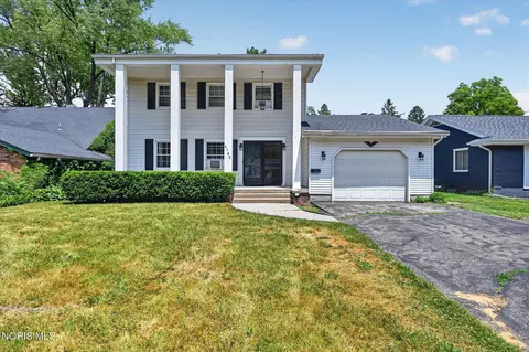 4742 Imperial Dr, Toledo, OH 43623