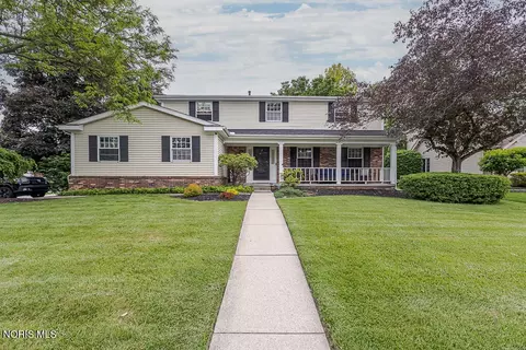 7301 Crosscut Rd, Holland, OH 43528