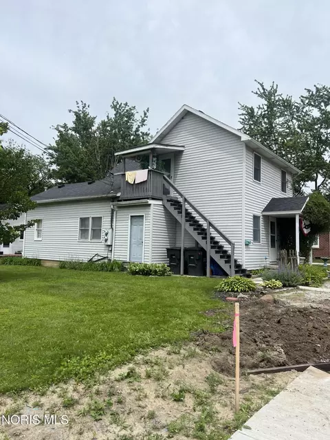 301 Leroy Ave, Bowling Green, OH 43402