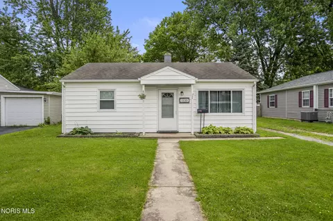 1133 Putnam St, Findlay, OH 45840