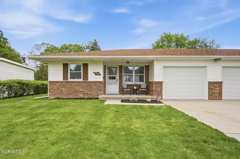 720 3rd St, Wauseon, OH 43567