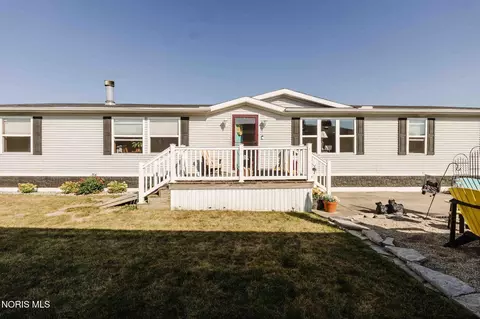 1736 Woodridge, Findlay, OH 45840
