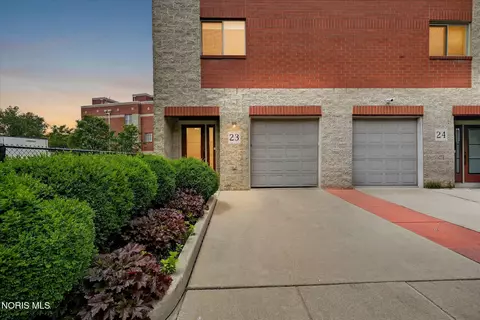 145 S Saint Clair St #23, Toledo, OH 43604