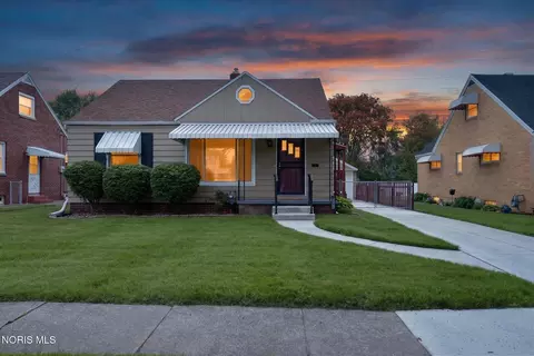 2262 Westmonte Rd, Toledo, OH 43607